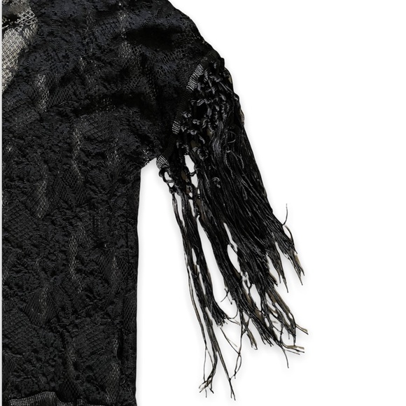 🚫Vintage fringe lace top🚫SOLD🚫 - Picture 6 of 10